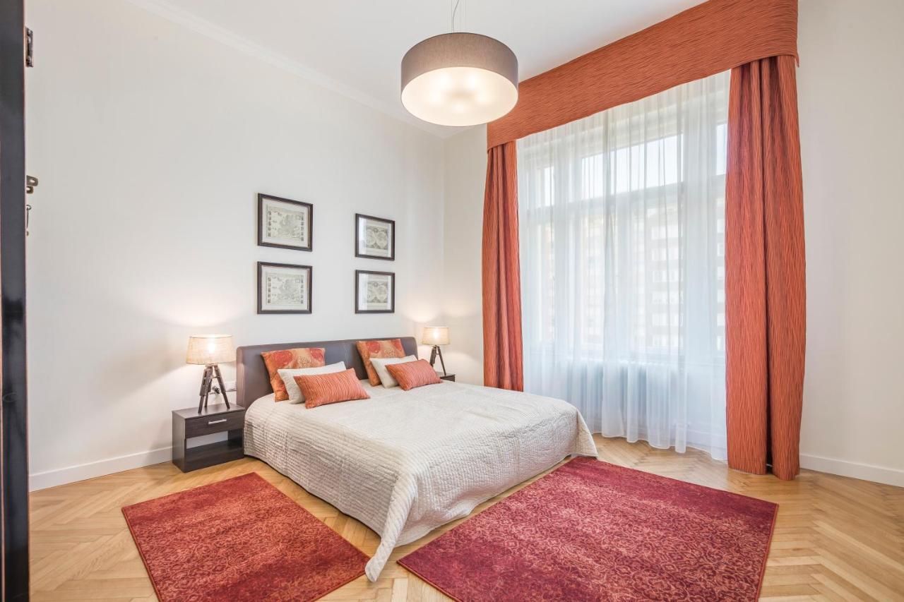 Modernized Unique Huge Central Apartment On 135Sqm Budapesta Exterior foto